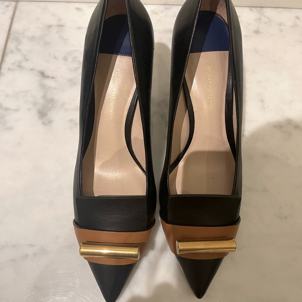 NWOT - Stuart Weitzman Black and Tan Heels with Gold Accent